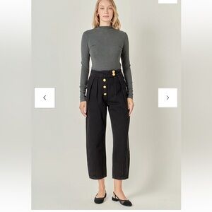 English Factory Premium Denim Cropped Trousers Pants NWT Size Small.